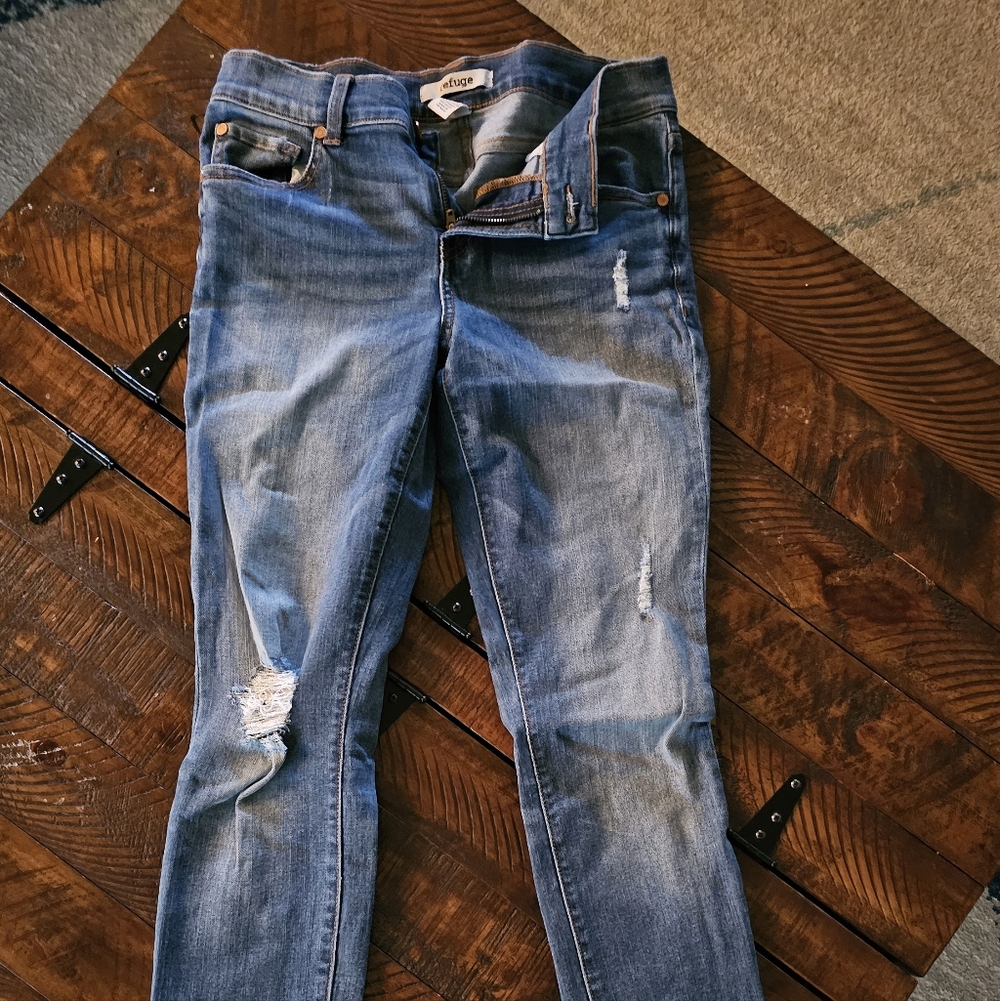 Refuge Light Blue Distressed Skinny Jeans